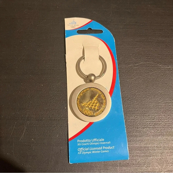 NEW 2006 WINTER OLYMPIC GAMES Torino Italy ORIGINAL Keychain Key Ring VTG - Picture 1 of 5
